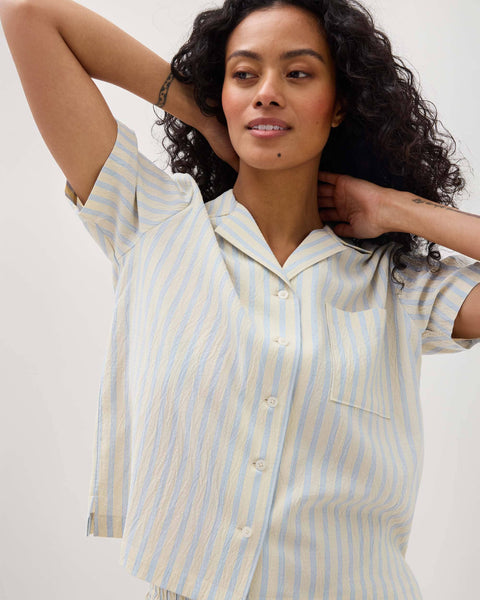 Womens Quorias Short Sleeve Camp Shirt - Poly Seer Sucker Stripe - Vanilla Blue Stripe
